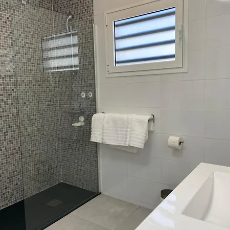 Apartment Stunning 2 Bedroom Puerto del Carmen (Lanzarote)