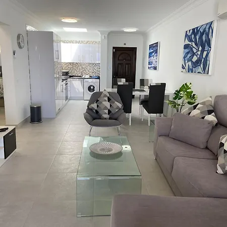 Stunning 2 Bedroom