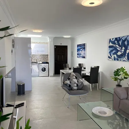 Stunning 2 Bedroom Apartment Puerto del Carmen (Lanzarote)