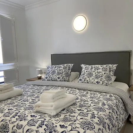 Apartment Stunning 2 Bedroom Puerto del Carmen (Lanzarote)